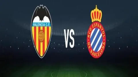 拜仁2-3逆袭胜圣保利，凯恩助攻萨内连进两球终止连败